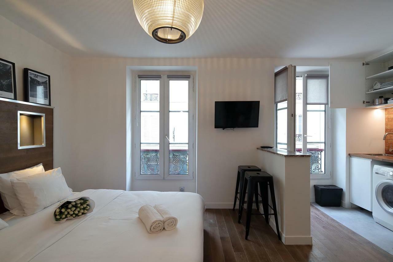 Studio De Charme Proche Tour Eiffel Et Rue Cler Apartamento Paris Exterior foto